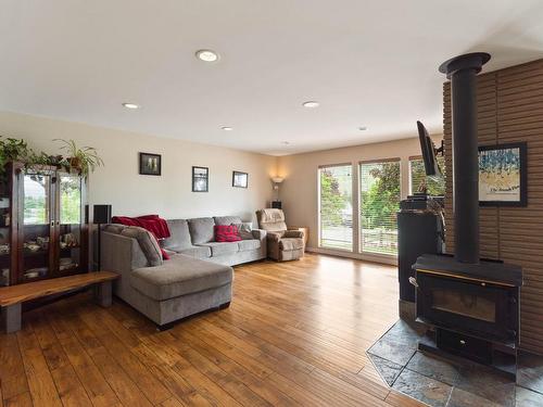 3554 Sage Drive, Kamloops, BC - Indoor Photo Showing Living Room With Fireplace