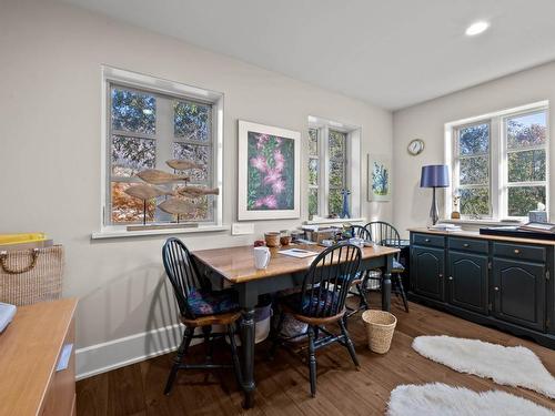 3418 Shuswap Rd, Kamloops, BC - Indoor Photo Showing Dining Room