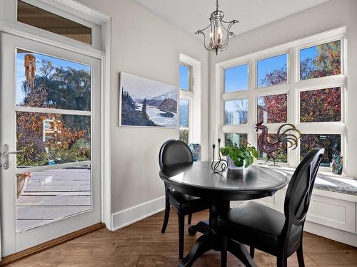 3418 Shuswap Rd, Kamloops, BC - Indoor Photo Showing Dining Room