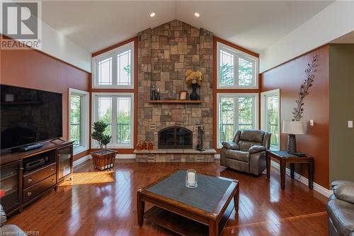 696 Anita Avenue, North Bay, ON - Indoor Photo Showing Living Room With Fireplace