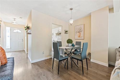 502 Grey Street|Unit #D, Brantford, ON - Indoor Photo Showing Dining Room