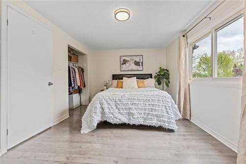 502 Grey Street|Unit #D, Brantford, ON - Indoor Photo Showing Bedroom