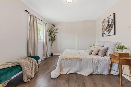 502 Grey Street|Unit #D, Brantford, ON - Indoor Photo Showing Bedroom