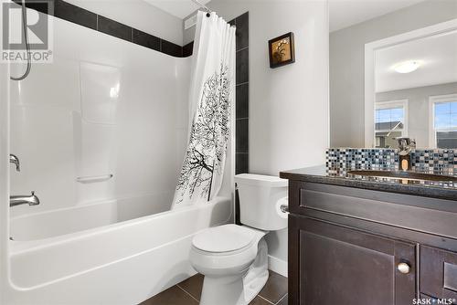 4546 Green Poplar Lane, Regina, SK - Indoor Photo Showing Bathroom