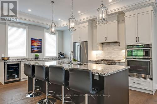 513 Woodview Road, Burlington, ON - Indoor Photo Showing Kitchen With Stainless Steel Kitchen With Upgraded Kitchen