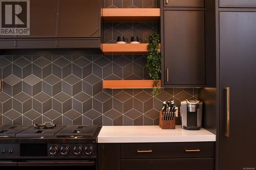 4359 Camco Rd, Courtenay, BC - Indoor Photo Showing Kitchen