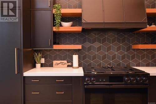 4359 Camco Rd, Courtenay, BC - Indoor Photo Showing Kitchen