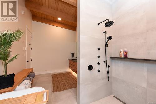 4359 Camco Rd, Courtenay, BC - Indoor Photo Showing Other Room