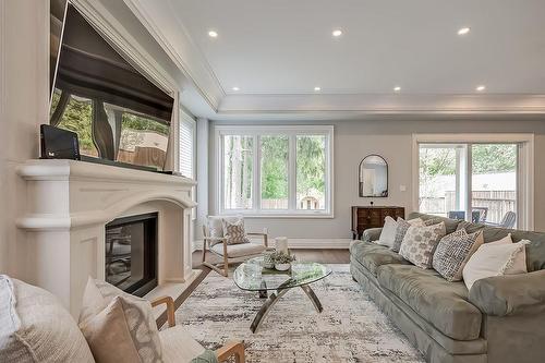 513 Woodview Road, Burlington, ON - Indoor Photo Showing Living Room With Fireplace