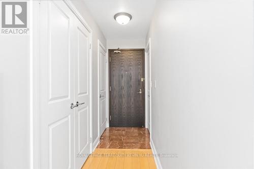 1702 - 18 Yorkville Avenue, Toronto, ON - Indoor Photo Showing Other Room