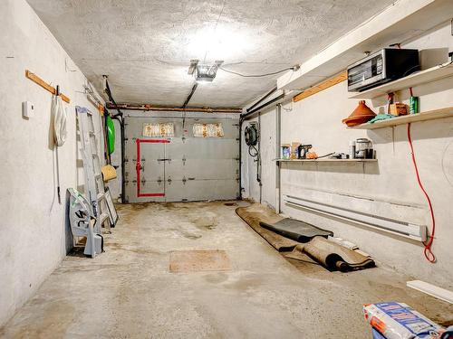 Garage - 9940  - 9944 Av. De Lorimier, Montréal (Ahuntsic-Cartierville), QC - Indoor Photo Showing Garage