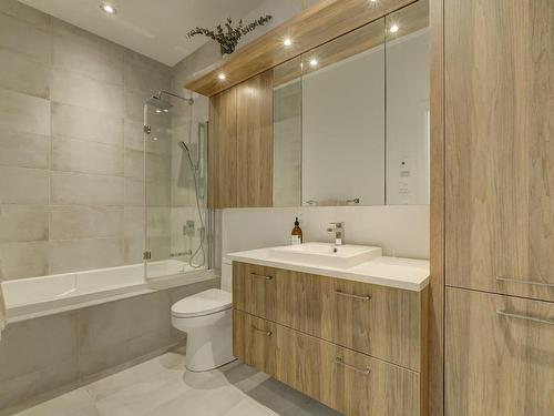 Bathroom - 113 Rue Reid, Saint-Lambert, QC 