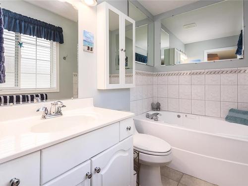 1625 Swan Cres, Courtenay, BC - Indoor Photo Showing Bathroom