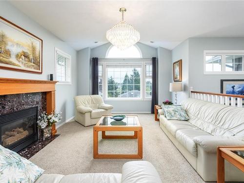 1625 Swan Cres, Courtenay, BC - Indoor Photo Showing Living Room With Fireplace