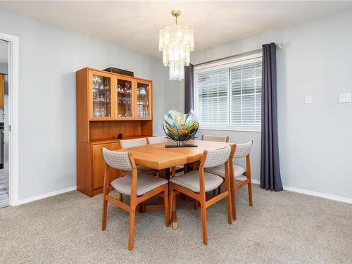 1625 Swan Cres, Courtenay, BC - Indoor Photo Showing Dining Room