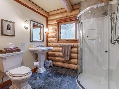 5095 Aho Rd, Ladysmith, BC - Indoor Photo Showing Bathroom
