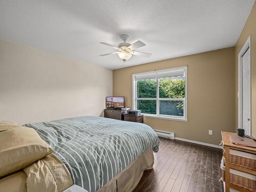 1669 Swan Cres, Courtenay, BC - Indoor Photo Showing Bedroom