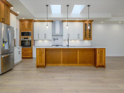 135 Bray Rd, Nanaimo, BC - Indoor Photo Showing Kitchen With Upgraded Kitchen