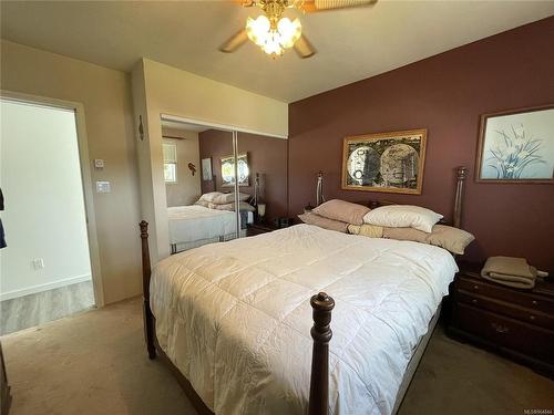 4913 Spencer St, Port Alberni, BC - Indoor Photo Showing Bedroom
