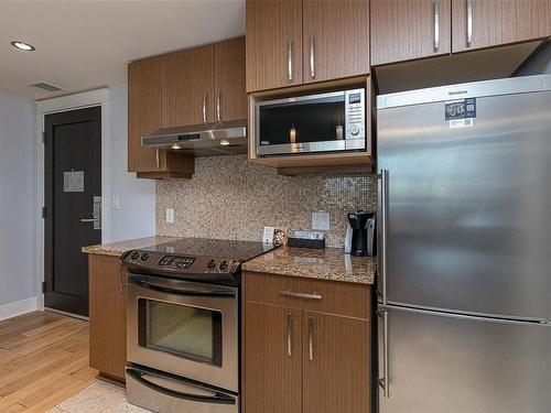 A403-810 Humboldt St, Victoria, BC - Indoor Photo Showing Kitchen