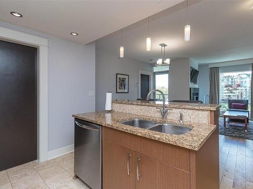 A403-810 Humboldt St, Victoria, BC - Indoor Photo Showing Kitchen With Double Sink