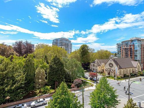 A403-810 Humboldt St, Victoria, BC - Outdoor With View