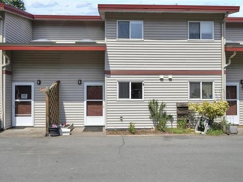 109-824 Island Hwy South, Campbell River, BC - Outdoor