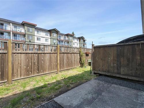 109-824 Island Hwy South, Campbell River, BC - Outdoor