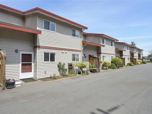 109-824 Island Hwy South, Campbell River, BC - Outdoor With Facade