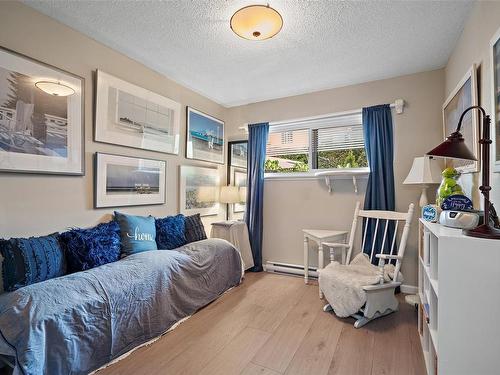 106-1031 Burdett Ave, Victoria, BC - Indoor