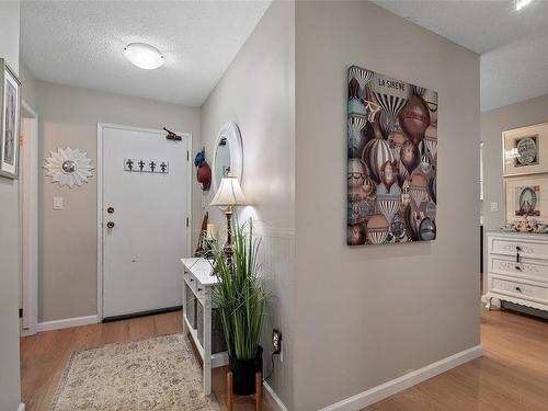 106-1031 Burdett Ave, Victoria, BC - Indoor Photo Showing Other Room
