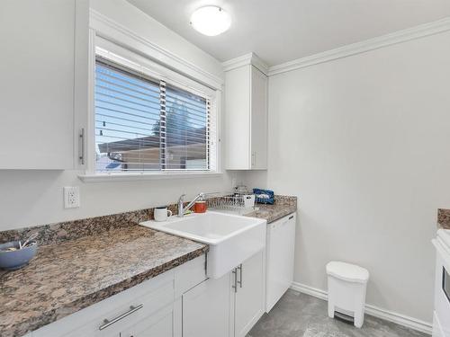 41-25 Pryde Ave, Nanaimo, BC - Indoor Photo Showing Bathroom