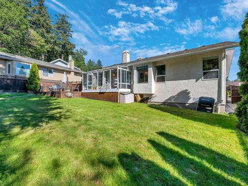828 Royal Wood Pl, Saanich, BC - Outdoor With Exterior