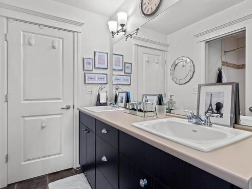 380 Fernie Place, Kamloops, BC - Indoor Photo Showing Bathroom