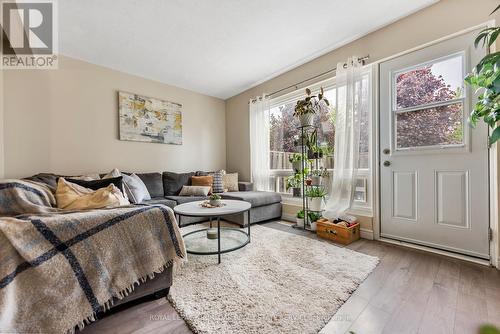 D - 502 Grey Street, Brantford, ON - Indoor Photo Showing Living Room