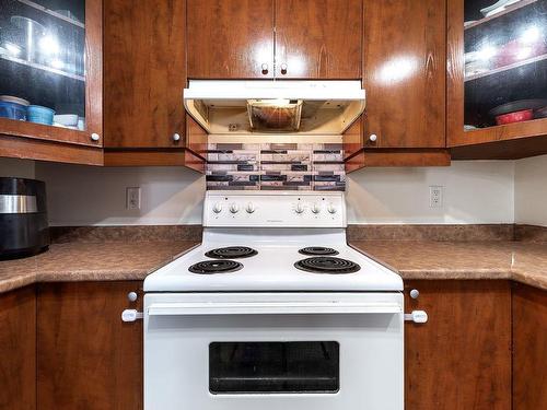 Cuisine - 104-2150 Av. Hingston, Montréal (Côte-Des-Neiges/Notre-Dame-De-Grâce), QC - Indoor Photo Showing Kitchen