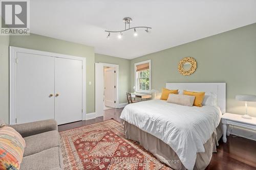 1185 Richmond Street, London, ON - Indoor Photo Showing Bedroom