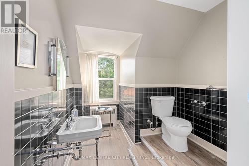 1185 Richmond Street, London, ON - Indoor Photo Showing Bathroom