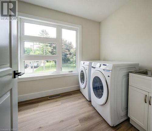 18 Stanley Avenue, Kitchener, ON - Indoor Photo Showing Laundry Room