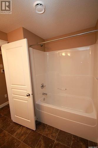 4608 James Hill Road, Regina, SK - Indoor Photo Showing Bathroom