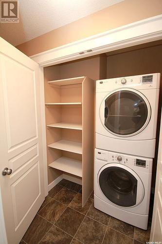 4608 James Hill Road, Regina, SK - Indoor Photo Showing Laundry Room