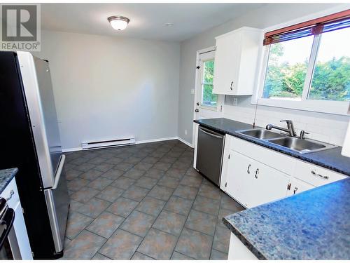 1676 Kingfisher Avenue, Kitimat, BC - Indoor Photo Showing Kitchen With Double Sink