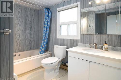 629 Lakelands Avenue, Innisfil, ON - Indoor Photo Showing Bathroom