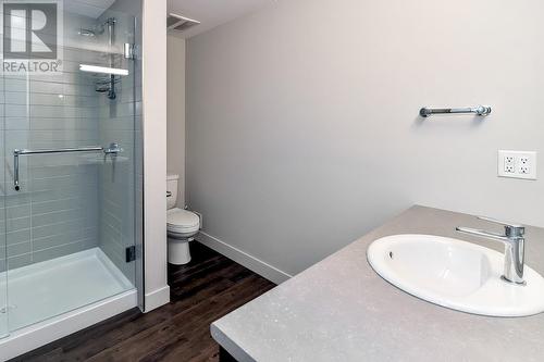 1459 Rocky Point Drive, Kelowna, BC - Indoor Photo Showing Bathroom