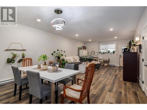 2811 Canyon Crest Drive, West Kelowna, BC - Indoor Photo Showing Dining Room