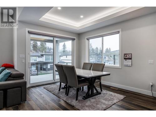 2811 Canyon Crest Drive, West Kelowna, BC - Indoor Photo Showing Dining Room