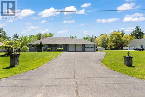 40 Blue Danube Way, Pembroke, ON - Outdoor