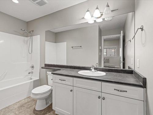 309-345 Mills Road, Kelowna, BC - Indoor Photo Showing Bathroom