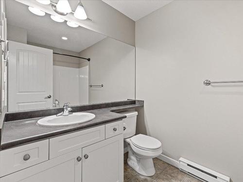 309-345 Mills Road, Kelowna, BC - Indoor Photo Showing Bathroom