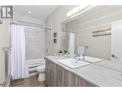 3415 Water Birch Circle, Kelowna, BC - Indoor Photo Showing Bathroom